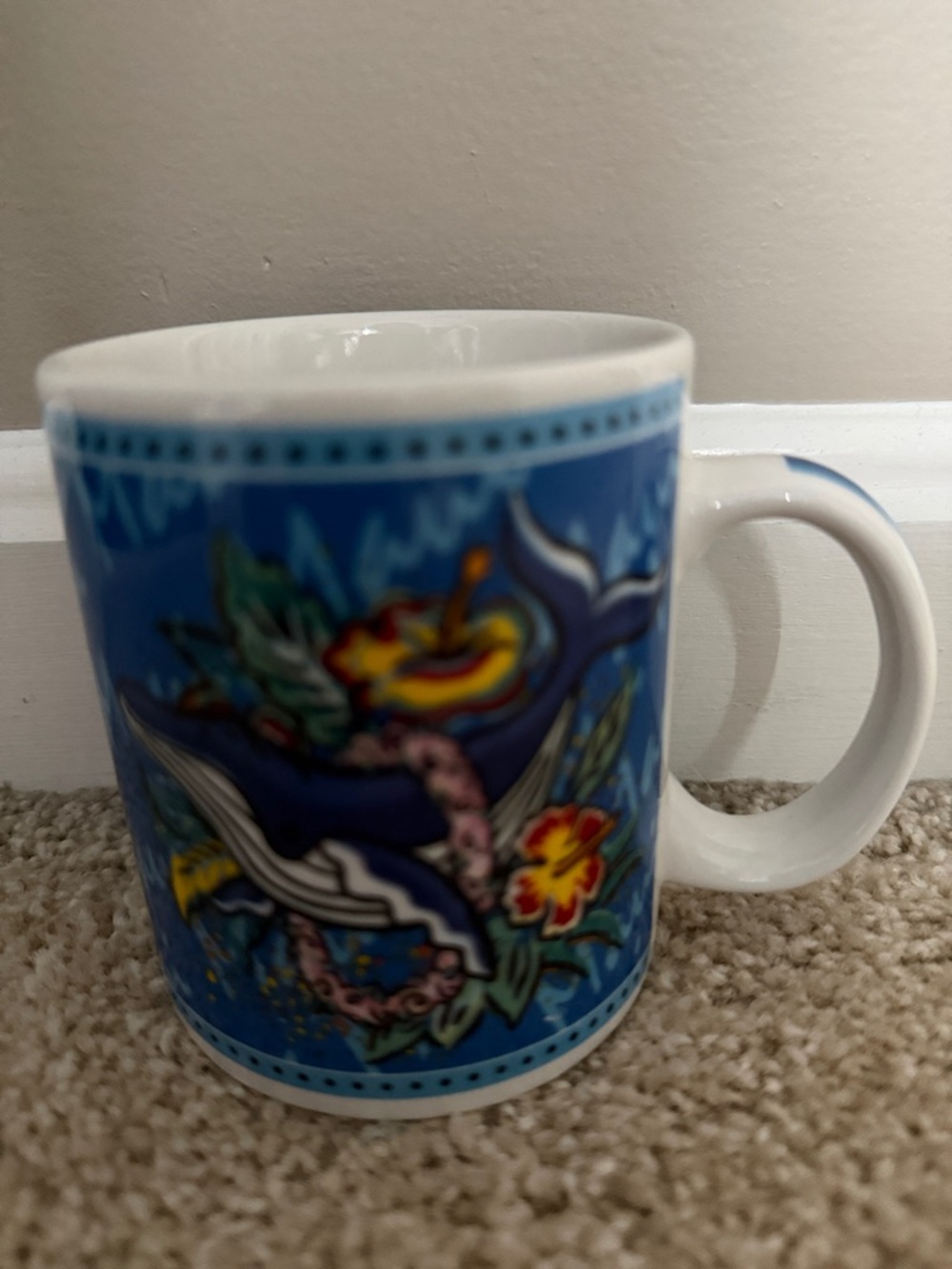 Vintage Hilo Hattie Maui Hawaii Ceramic Coffee Tea Cocoa Mug 2002 Dolphin NWOT